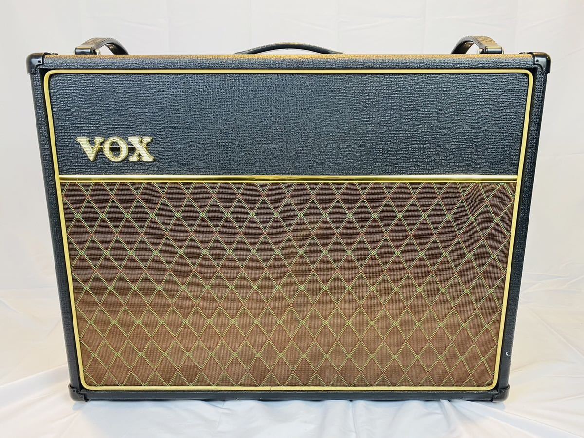 通電確認のみ　ジャンク　VOX　ヴォックス　AC30CC2X　ギターアンプ　フットスイッチ　取り扱い説明書付属_画像3