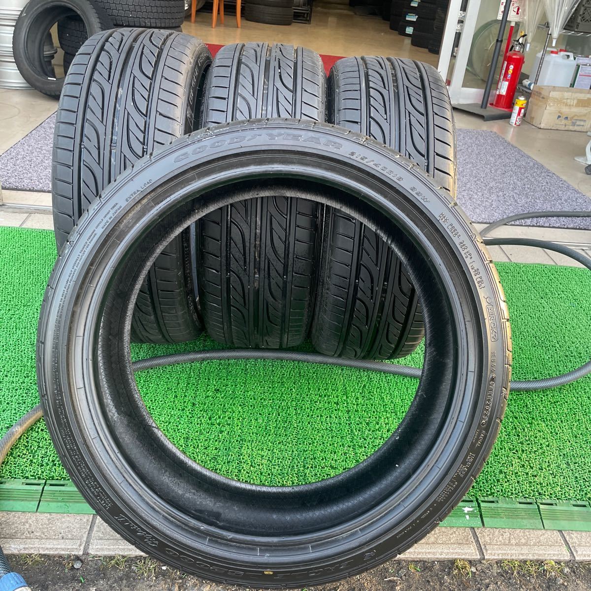 215/40R18 激安美品　GOODIYEAR 2023年　4本セット：32000円_画像6