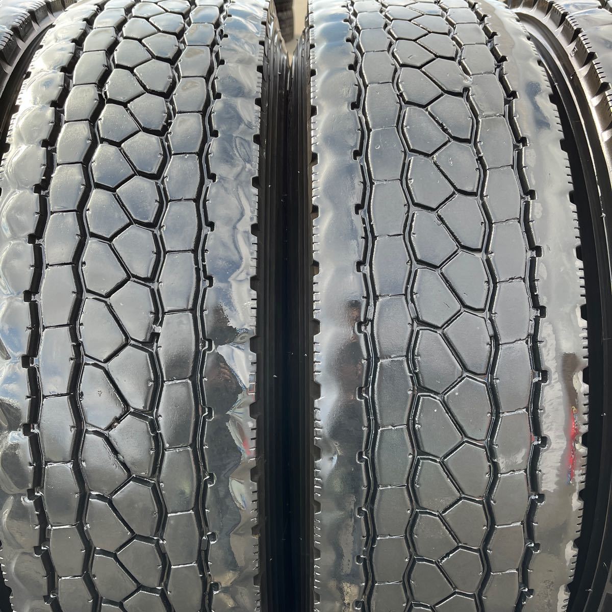 11R22.5 BRIDGESTONE, M801 中古　 激安美品　8本セット：83000円_画像8