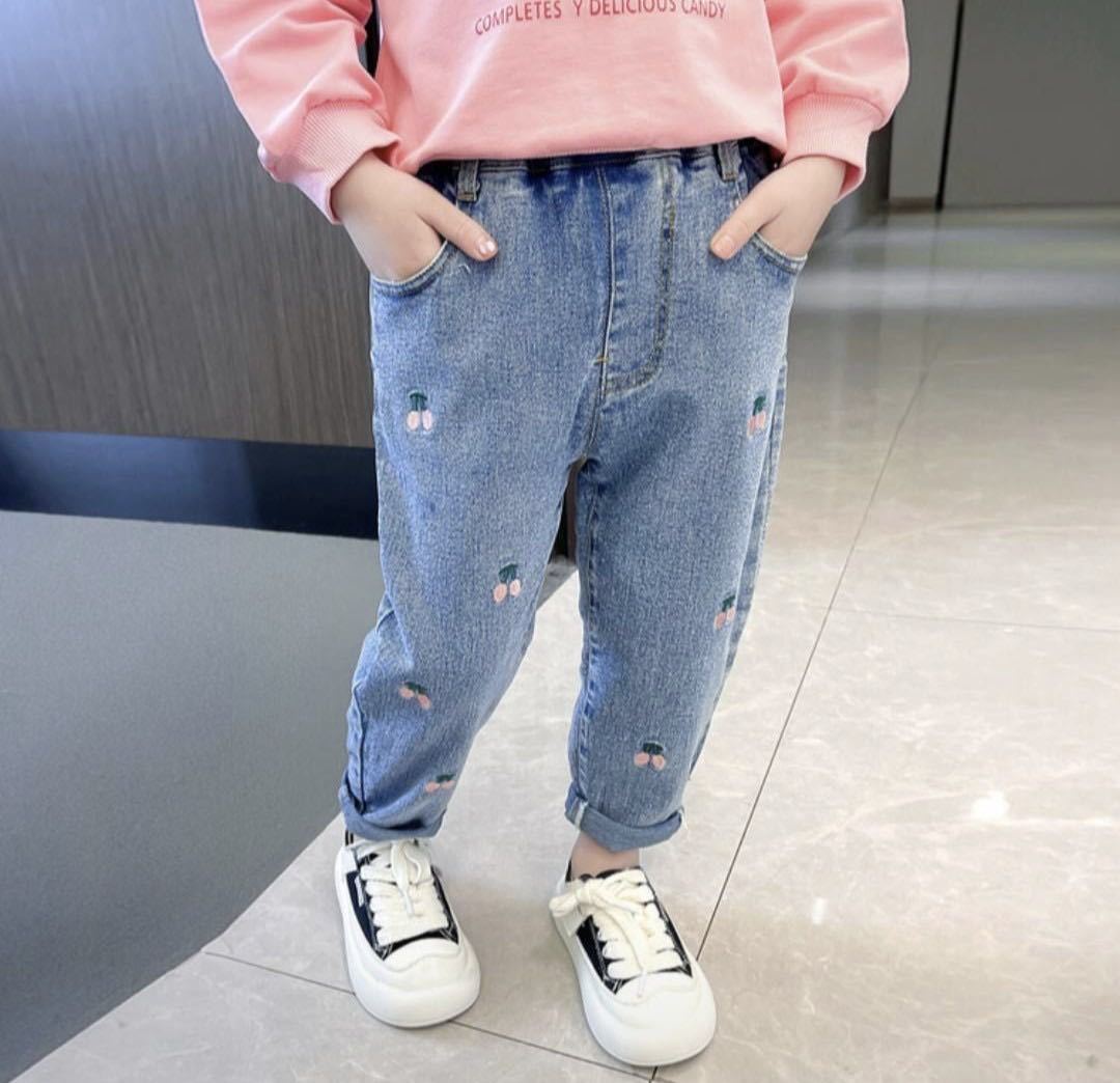 110cm вишня джинсы брюки Kids Cherry общий рисунок вышивка весна ko-te