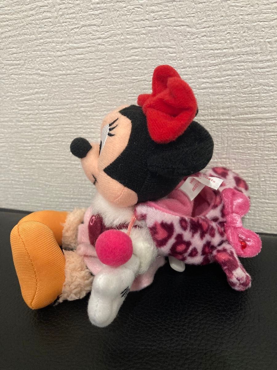レア〉ディズニー ミニー ぬいぐるみバッジ ぬいば キーホルダー レア〉ディズニー ミニー ぬいぐるみバッジ ぬいば キーホルダー