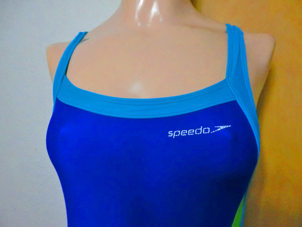 中古品☆海外製SPEEDOスピード♪トレーニング水着８才サイズ　水着＆レオタード３着同梱可　出品商品１０点落札送料無料_画像2