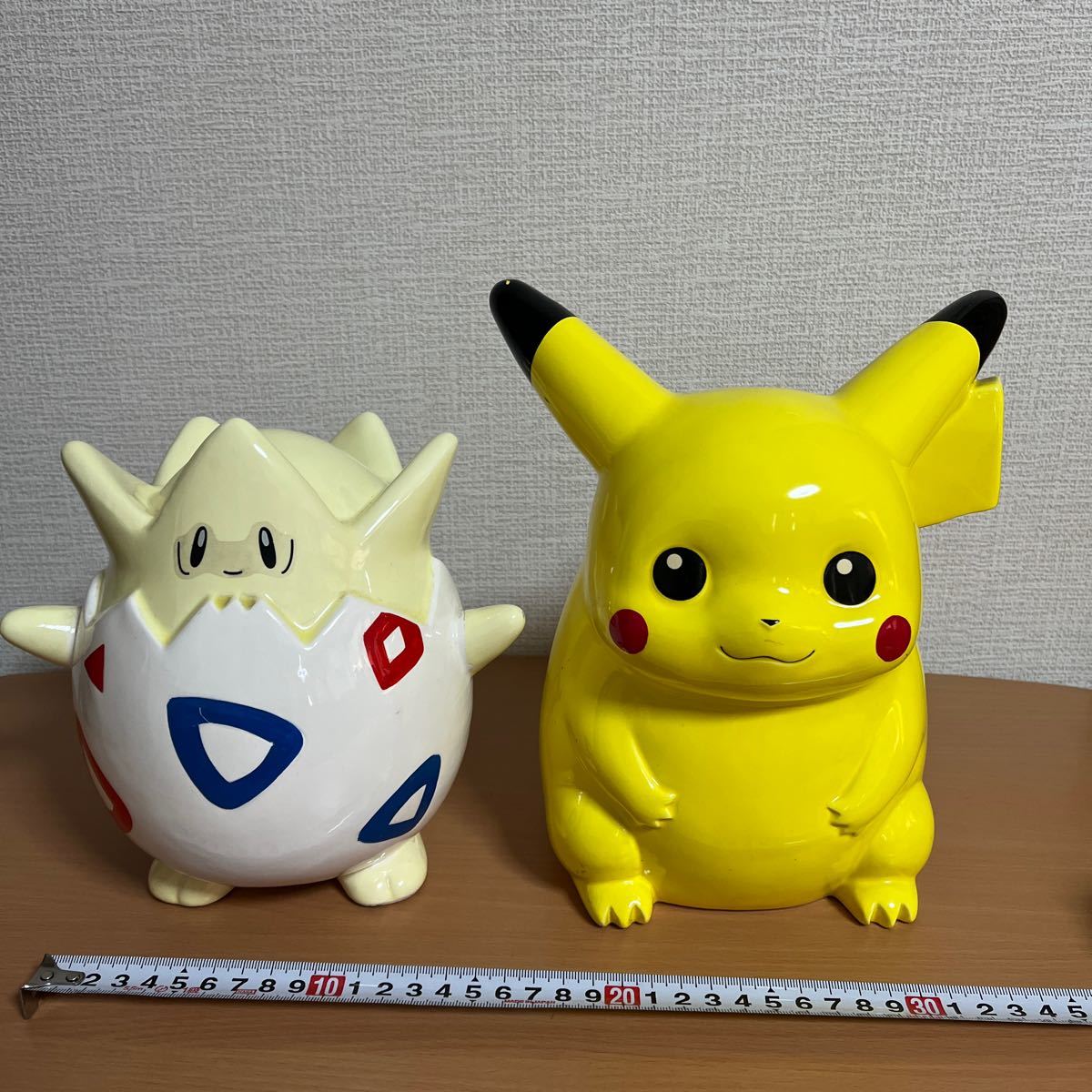 送料無料！ 当時物 ポケットモンスター ピカチュウ トゲピー 貯金箱 陶器製 セット_画像1