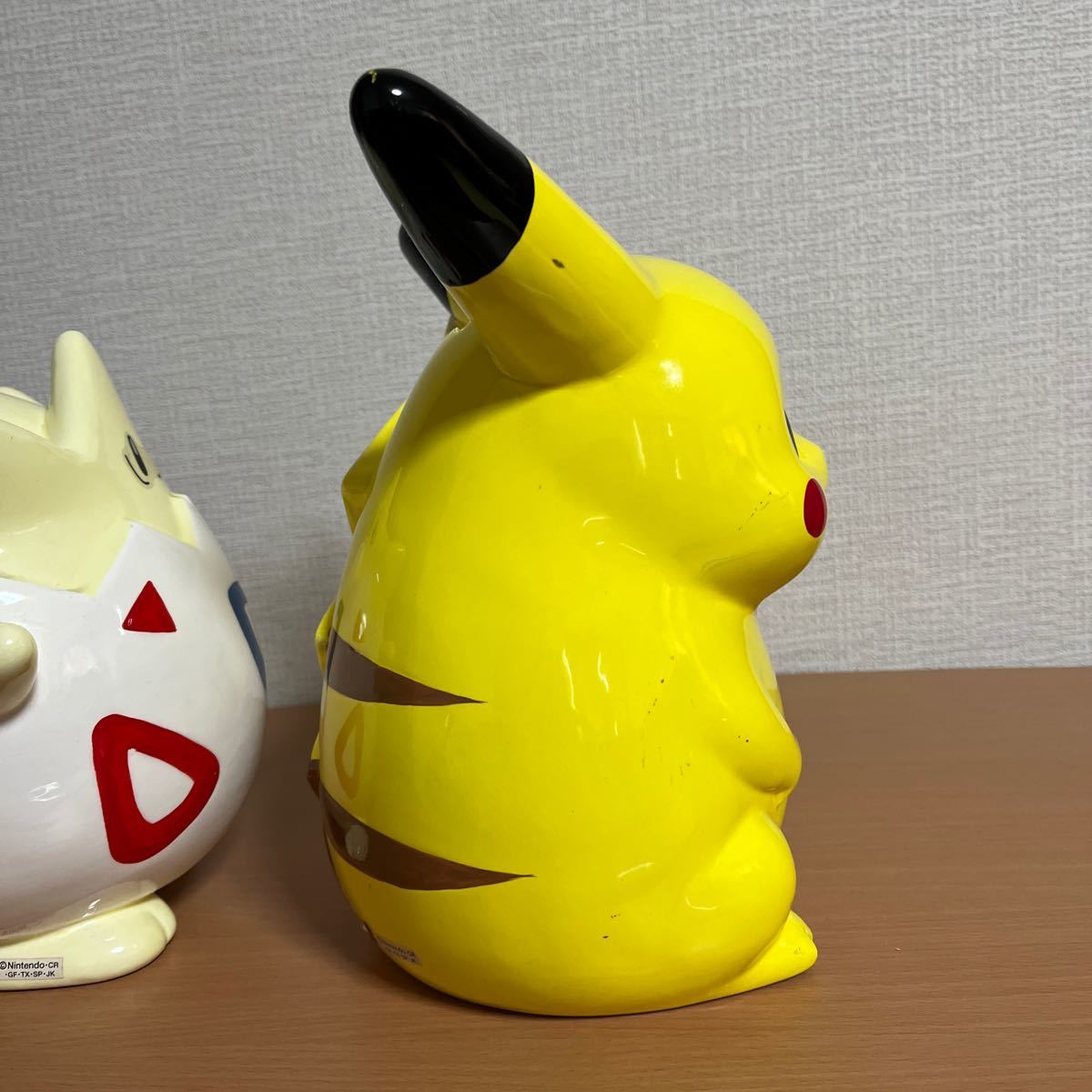 送料無料！ 当時物 ポケットモンスター ピカチュウ トゲピー 貯金箱 陶器製 セット_画像9