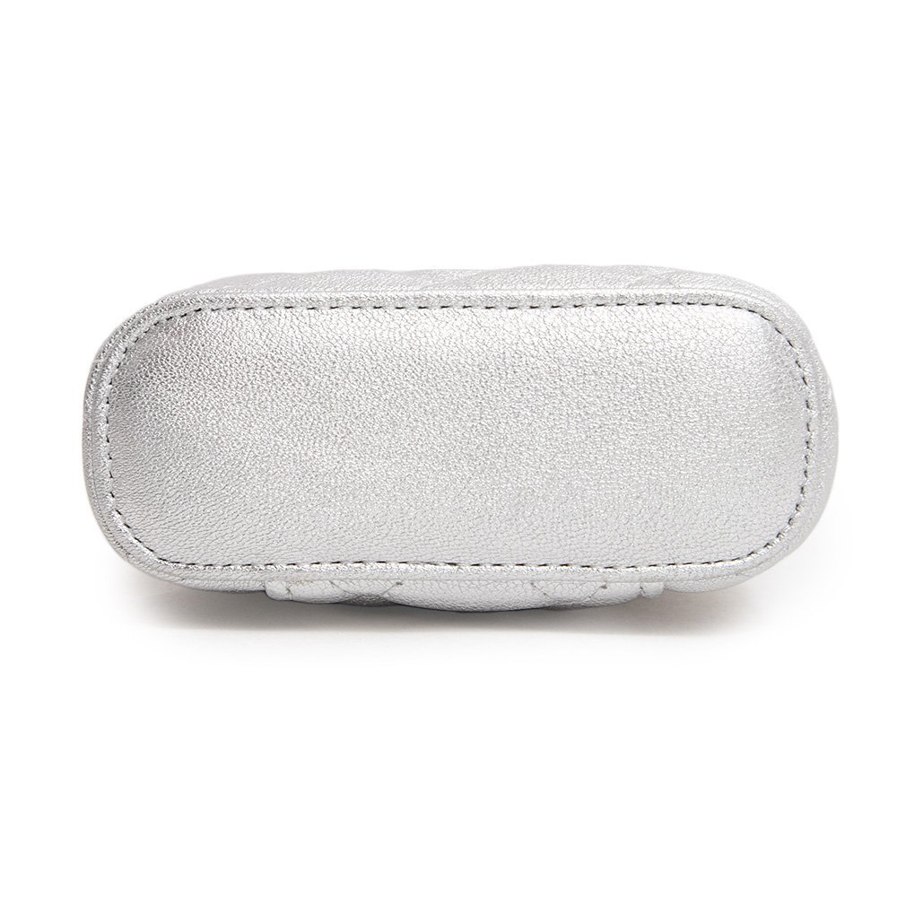 新品・未使用品)シャネル CHANEL バニティ フォンケース 新品・未使用品)シャネル CHANEL バニティ フォンケース
