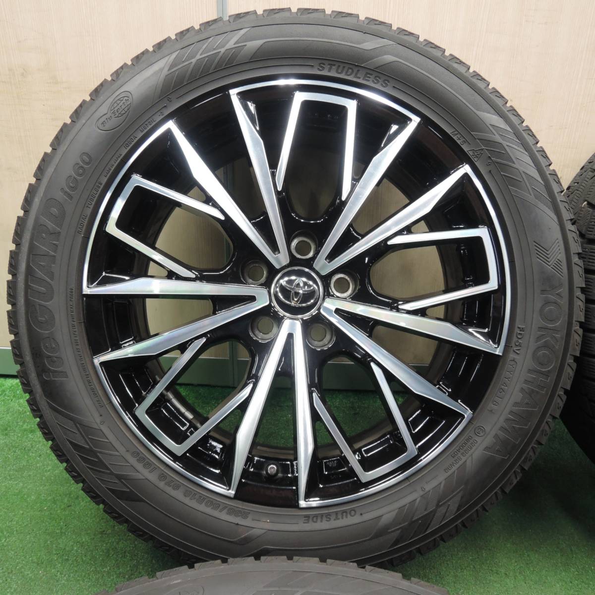 *送料無料*バリ溝 綺麗 9.5分★Lehrmeister L-F FIRST 235/50R18 スタッドレス ヨコハマ iG60 レアマイスター PCD114.3/5H★4020701TNス_画像2