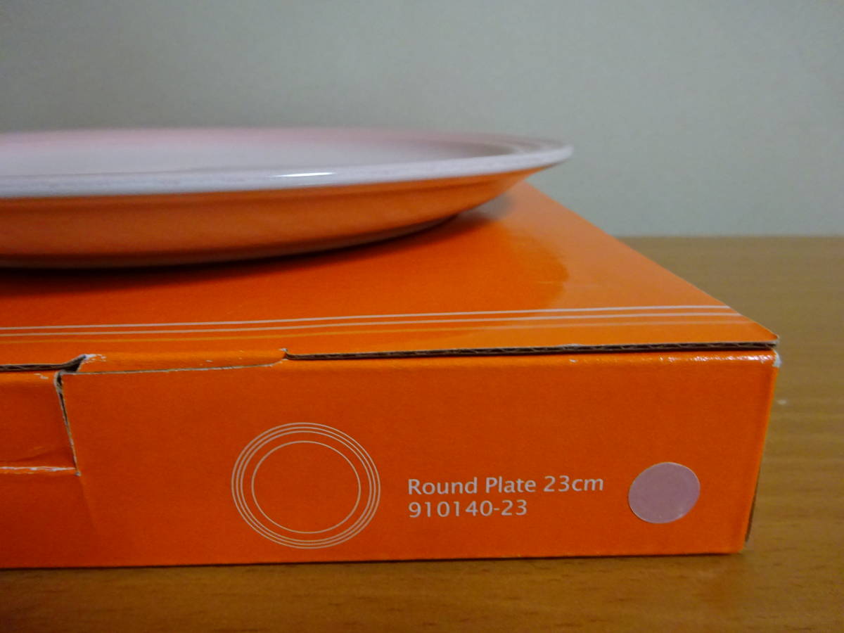 ルクルーゼ Le Creuset「パウダーピンク Round Plate 23㎝」 パウダーピンク/ディナープレート箱入・未使用_画像5