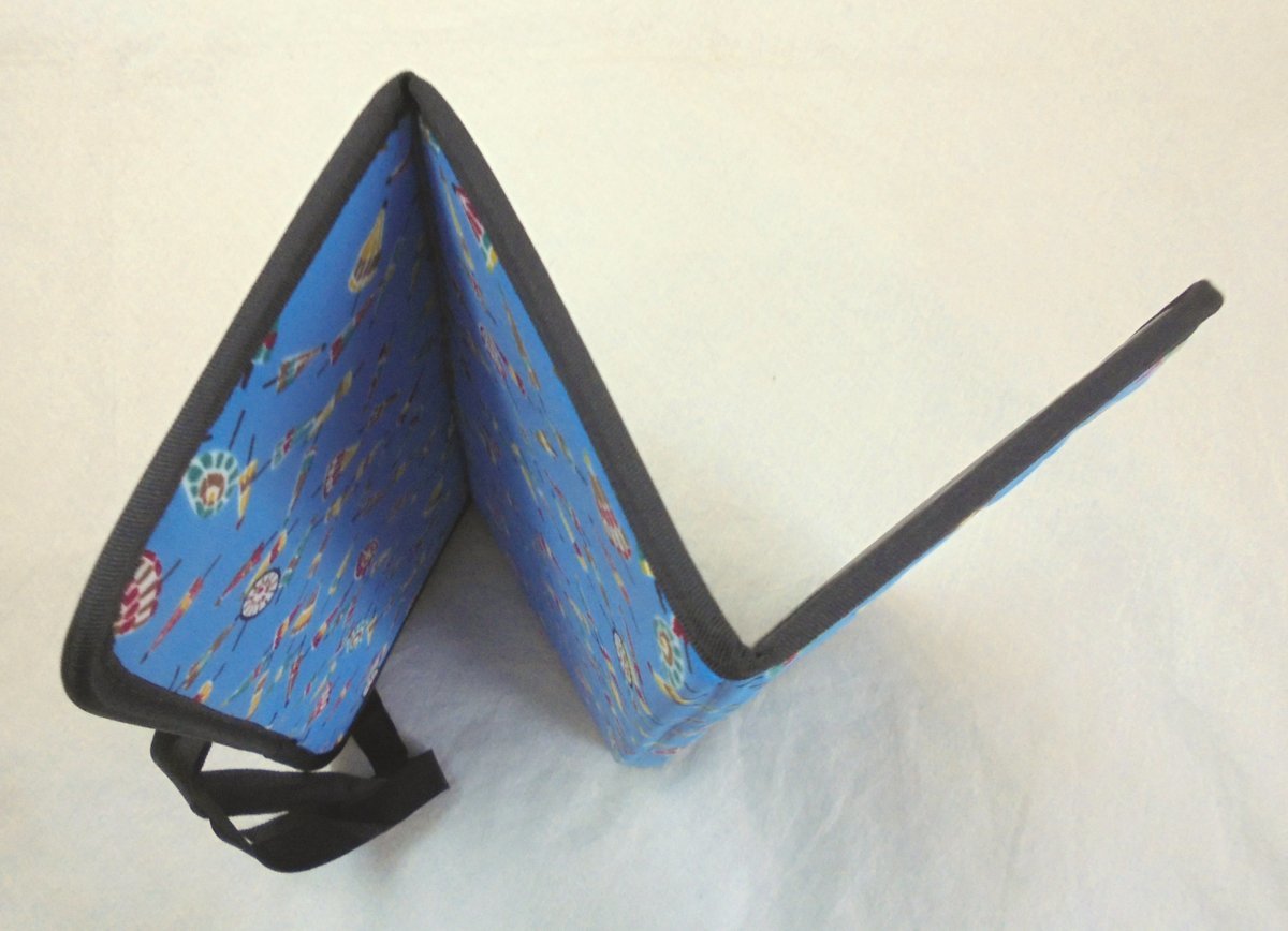 5394 portable folding *pa. zabuton *[ peace umbrella blue ][.. equipped ]-