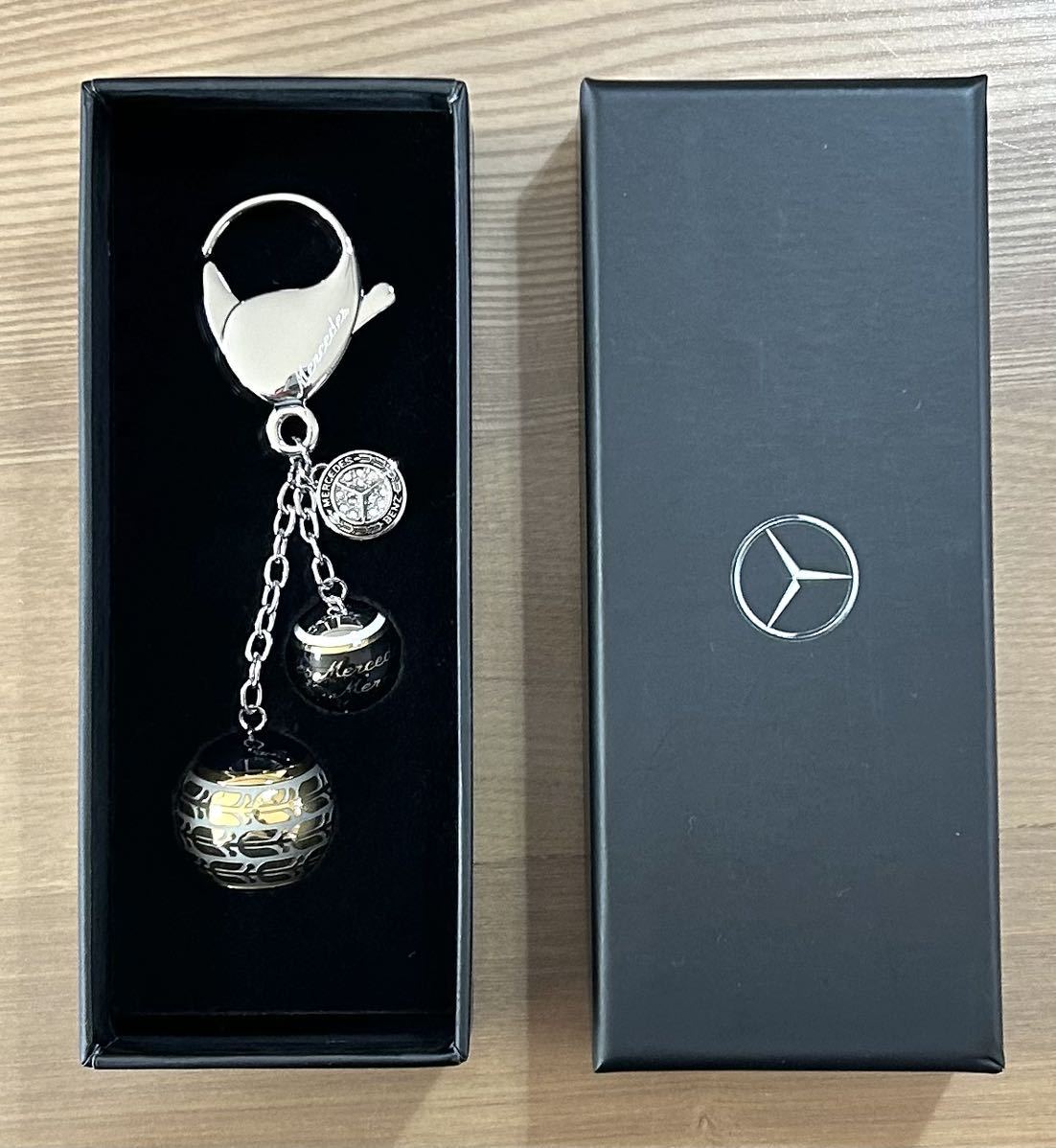 ★Mercedes-Benz Classic Collection keyring Classic women★キーリング クラッシック&ボールオーナメント_画像1