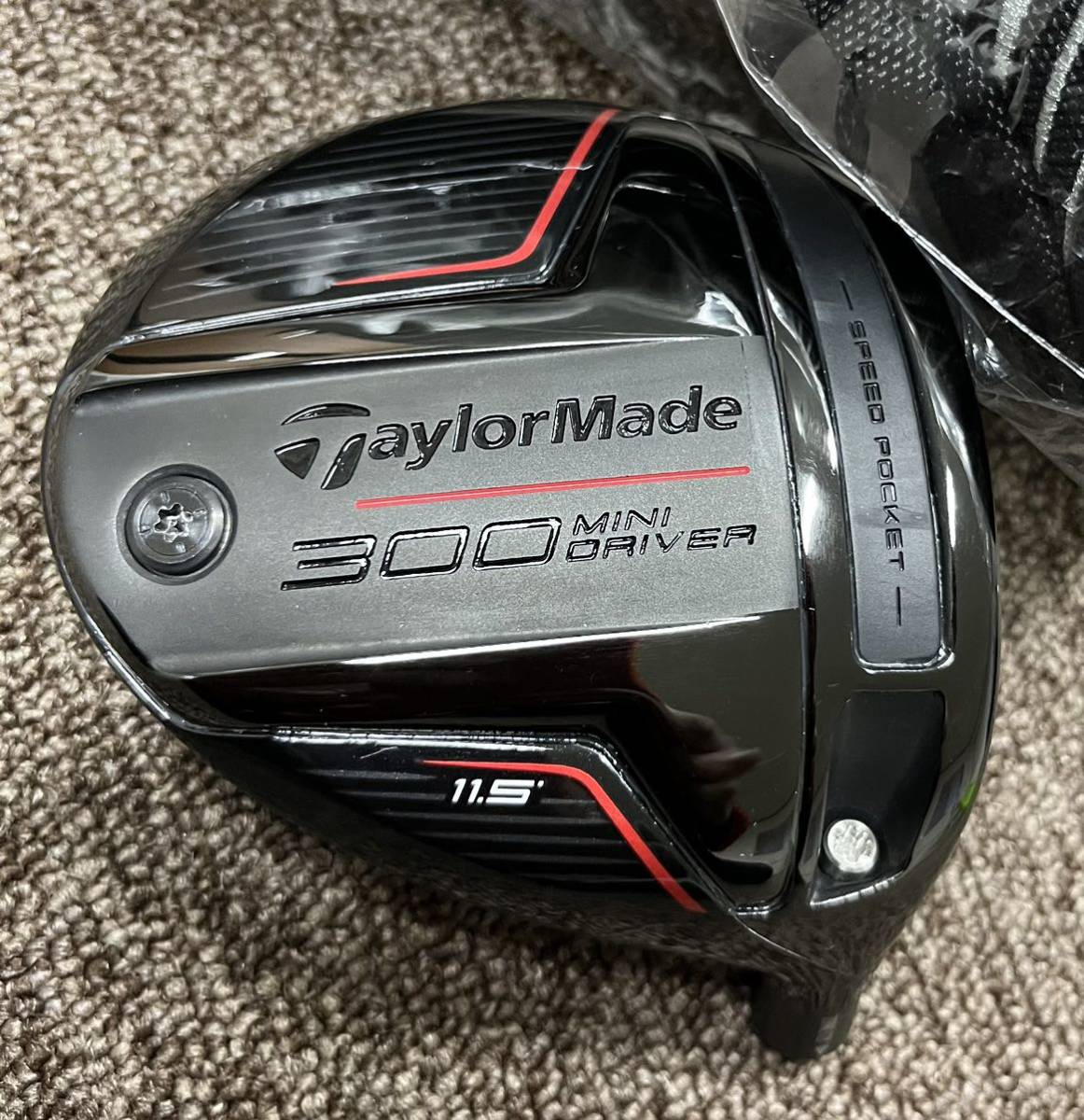 送料込☆ラウンド未使用!TaylorMadeテーラーメイド US限定 ミニドライバー300 人気 11.5° ブラックアウト blackout ヘッドのみ 日本未発売_画像2