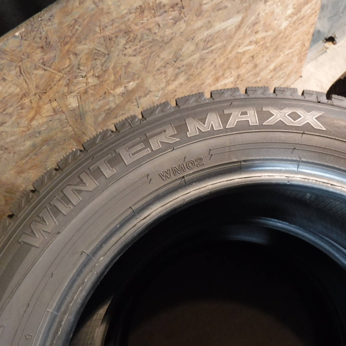 9-9.9分山 22年製 品質良し WINTER MAXX WM02 195/60R16 DUNLOP(ダンロップ) 愛知手渡し,交換可 個人宅配送不可 中古4本 898-86_画像2