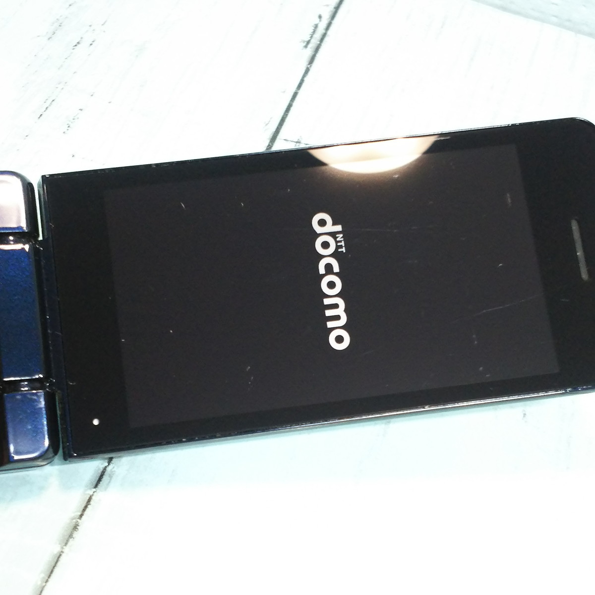 docomo SH-02L AQUOS SHARP cellular phone black body White ROM SIM lock released .SIM free 384362