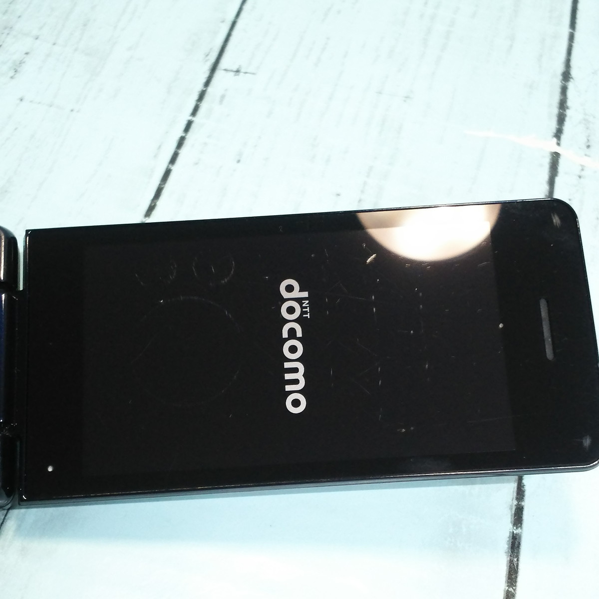 docomo SH-02L AQUOS SHARP cellular phone black body White ROM SIM lock released .SIM free 613996