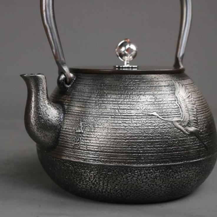 高品質◆鉄瓶◆ 急須を入れる 砂鉄製ティーポット純粋な手水を沸かして茶を煮る茶具 鉄瓶 未使用_画像4