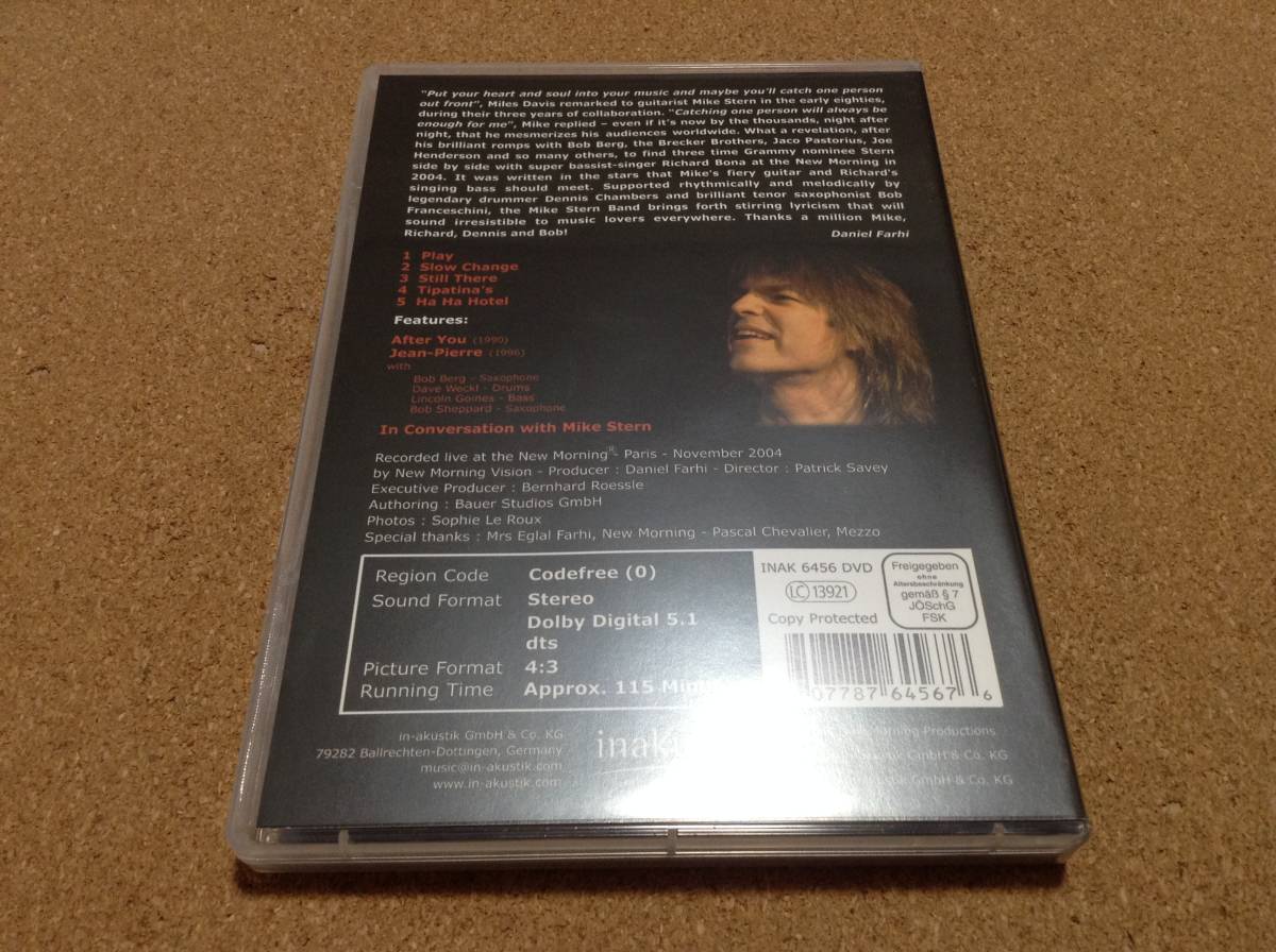 DVD/ マイク・スターン MIKE STERN / LIVE FEATURING RICHARD BONA/DENNIS CHAMBERS デニス・チェンバース THE PARIS CONCERTの画像3