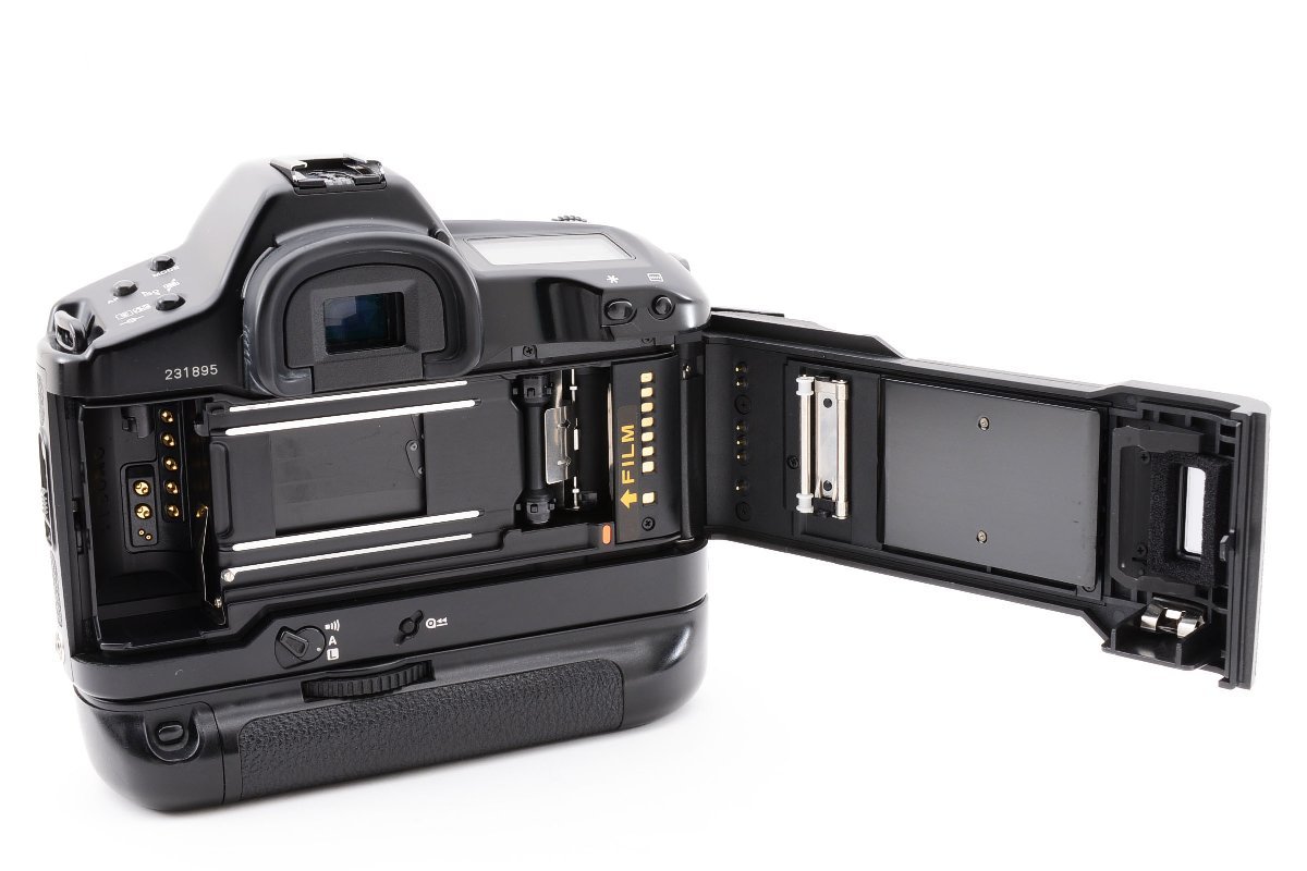 Canon EOS-1N DP ボディ + BP-E1 バッテリーパック 35mm フィルムカメラ [美品] ストラップ付き_画像7