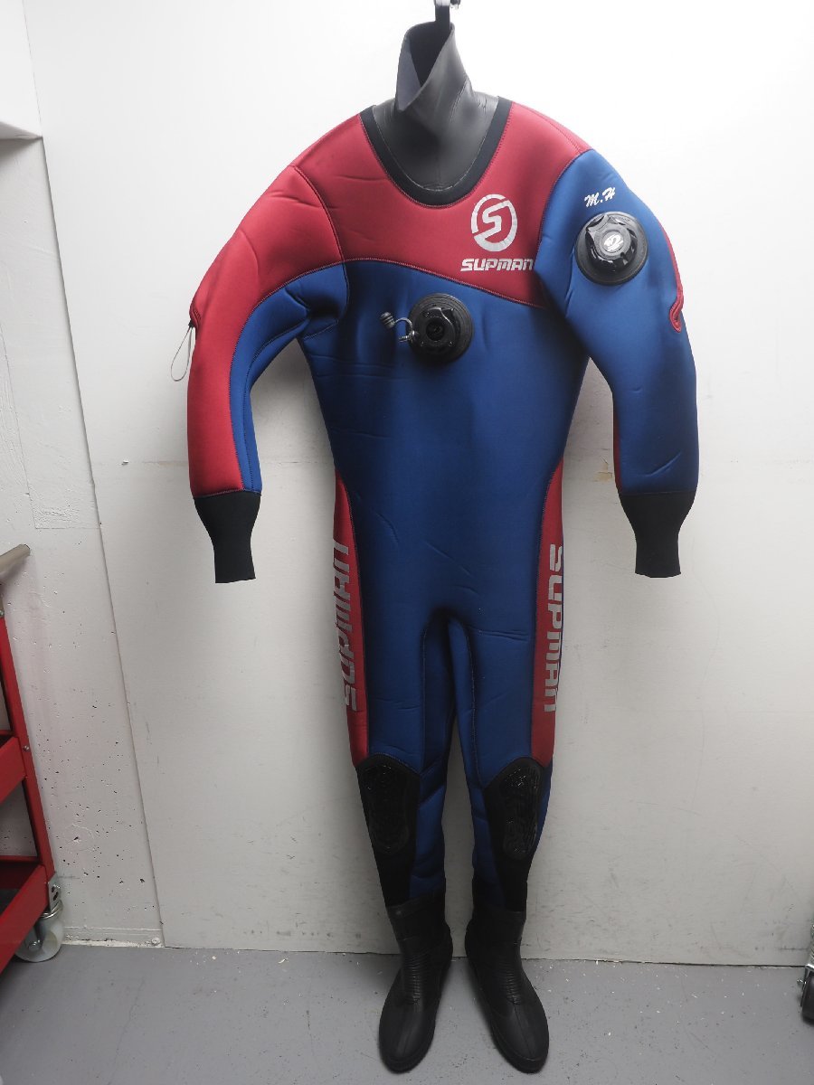 USED WorldDive ワールドダイブ ドライスーツ メンズ 165cm/62kg/27cm 平置きサイズ:胸囲50cm腹囲41cm尻囲48cm 2ダイブ使用[Z57749]の画像1