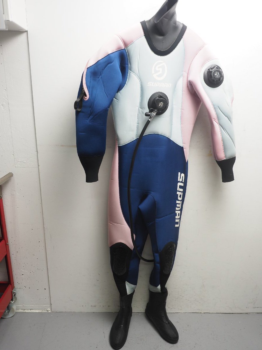 USED WorldDive ワールドダイブ ドライスーツ レディース 168cm/58kg/25cm 平置きサイズ:胸囲48cm腹囲39cm尻囲50cm ランク:A [Z57964]の画像1