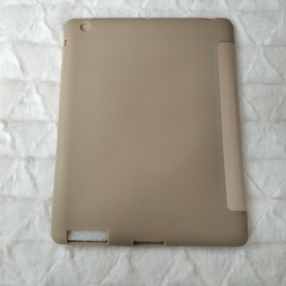 VAGHVEO iPad 2/3/4 ケース 超薄型 超軽量　ゴールド