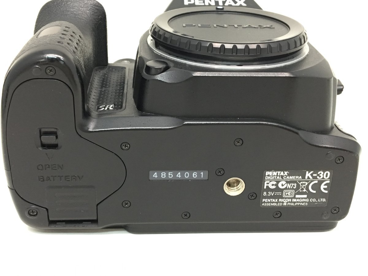 PENTAX K30 / smc PENTAX-DAL 1:3.5-5.6 18-55mm AL デジタル一眼レフカメラ レンズ 付属品付き ジャンク 中古【UW020503】_画像5