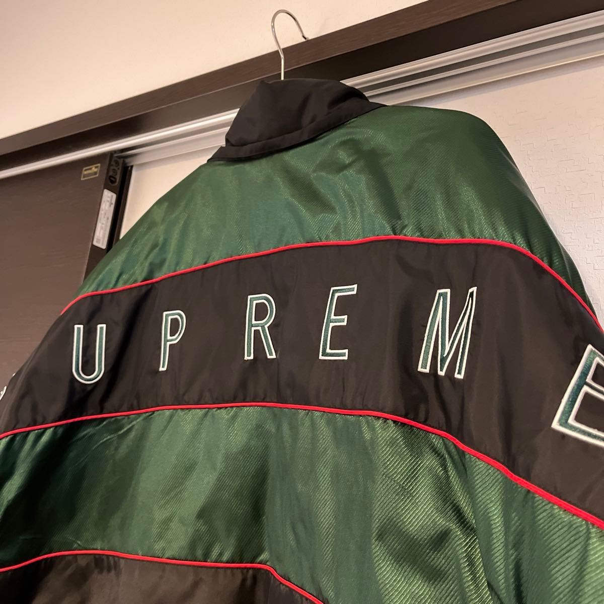 【Supreme 】Sports Piping Puffy Jacket