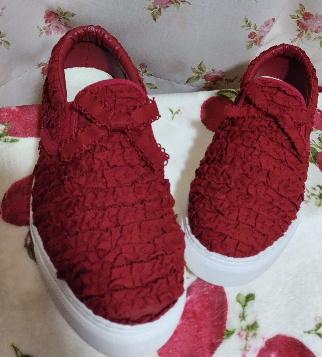 [ new goods ]* Pink House * size S* total pico frill * sneakers * slip-on shoes * red color **