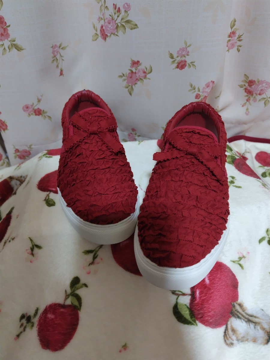 [ new goods ]* Pink House * size S* total pico frill * sneakers * slip-on shoes * red color **