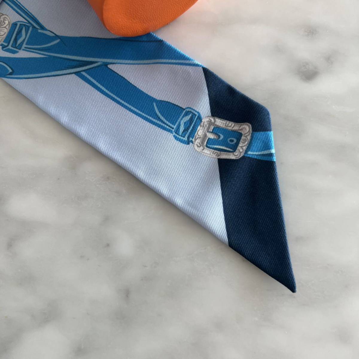 HERMES エルメス ツイリー スカーフ シルク ブリッド・ドゥ HERMES エルメス ツイリー スカーフ シルク ブリッド・ドゥ