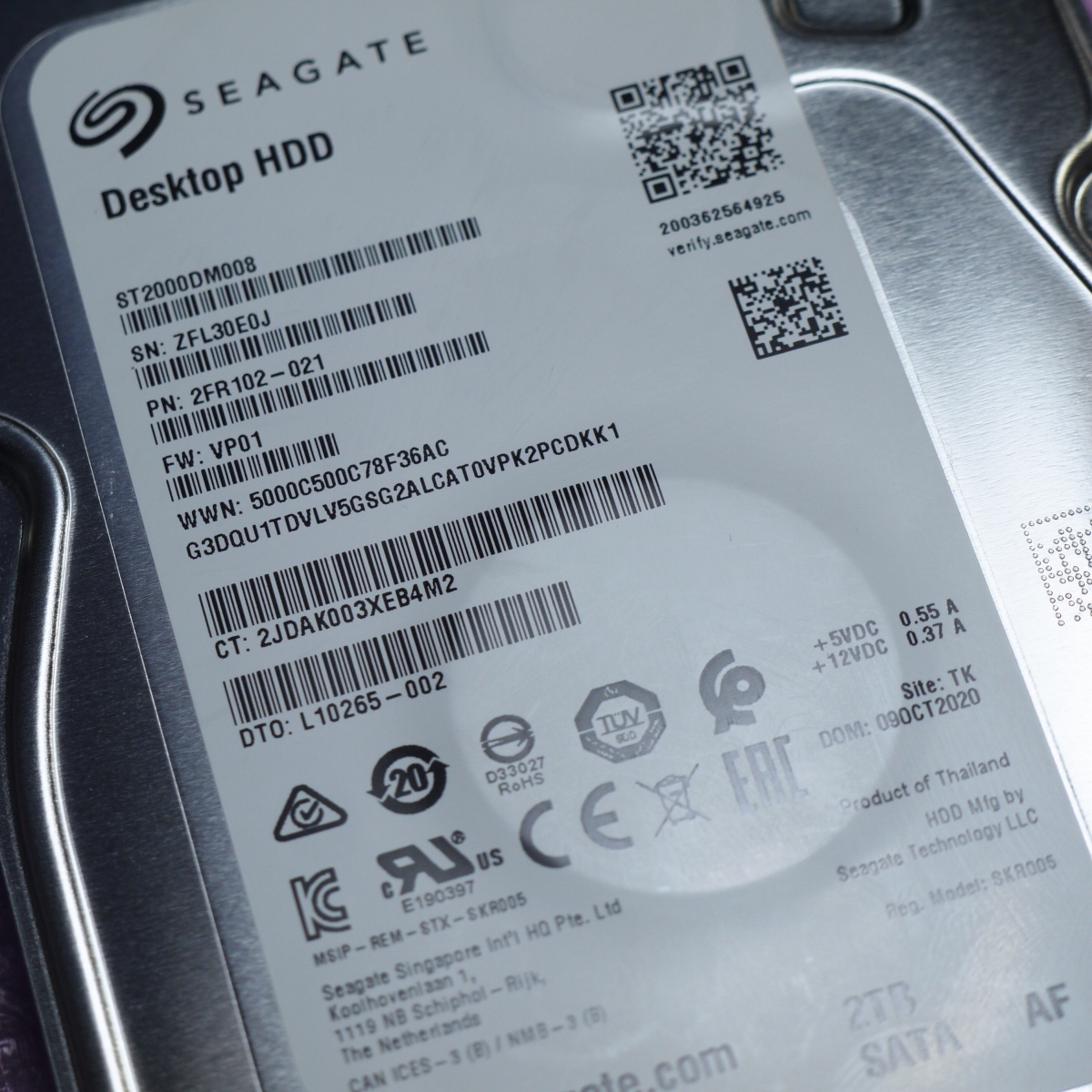 Seagate ST2000DM008 2TB 7200rpm 3.5インチ SATA HDD 薄型モデル ネコポス対応可能_シール部分は擦れがございます