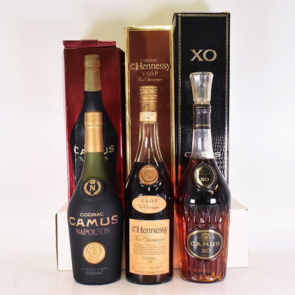 3本セット★カミュ ナポレオン /ヘネシー VSOP /カミュ XO ロングネック ★（1つ）特級 ＊箱付 ※ 700ml 40% COGNAC B12S063_画像1