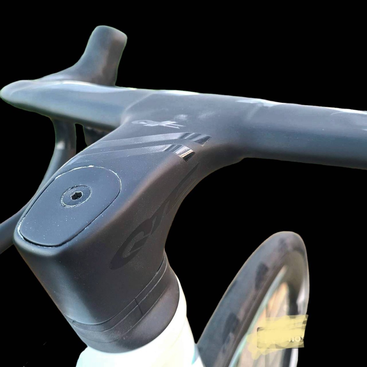 Bibian 比比昂- 39,000円の新品イタリアカーボンエアロハンドル Bibian 比比昂- 39,000円の新品イタリアカーボンエアロハンドル