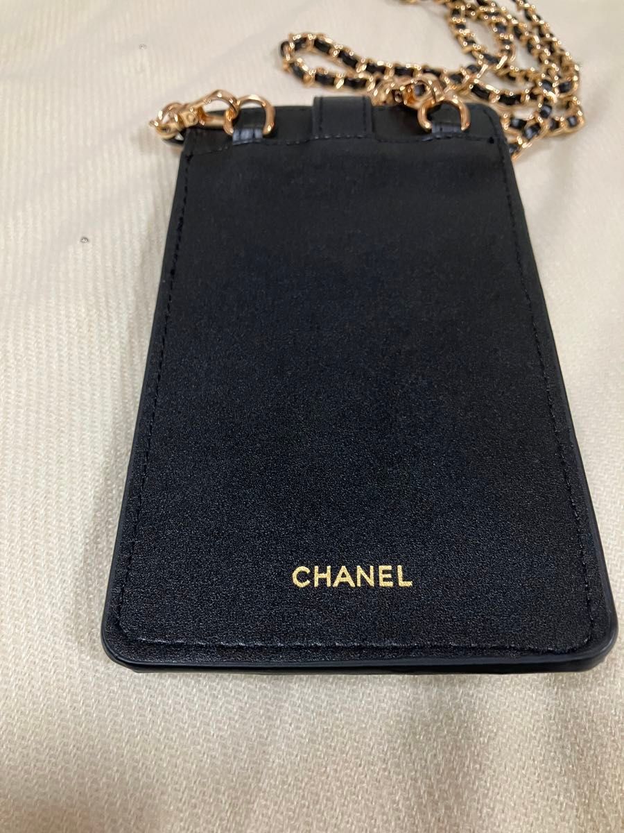 新品 CHANEL シャネル ノベルティ スマホポーチ ココクラッシュ