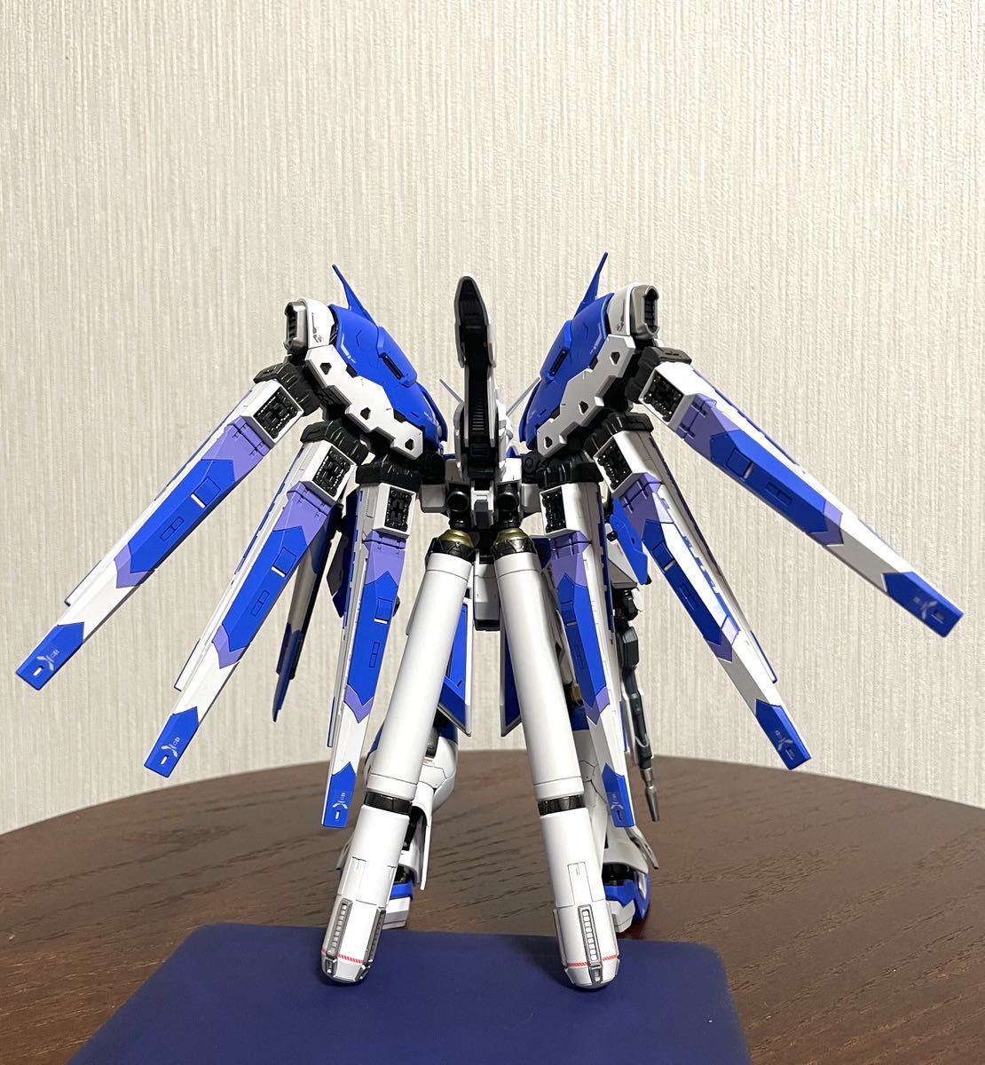 RG 1/144 Hi-νガンダム ハイニューガンダム 塗装完成品 機動戦士 RG 1/144 Hi-νガンダム ハイニューガンダム 塗装完成品 機動戦士