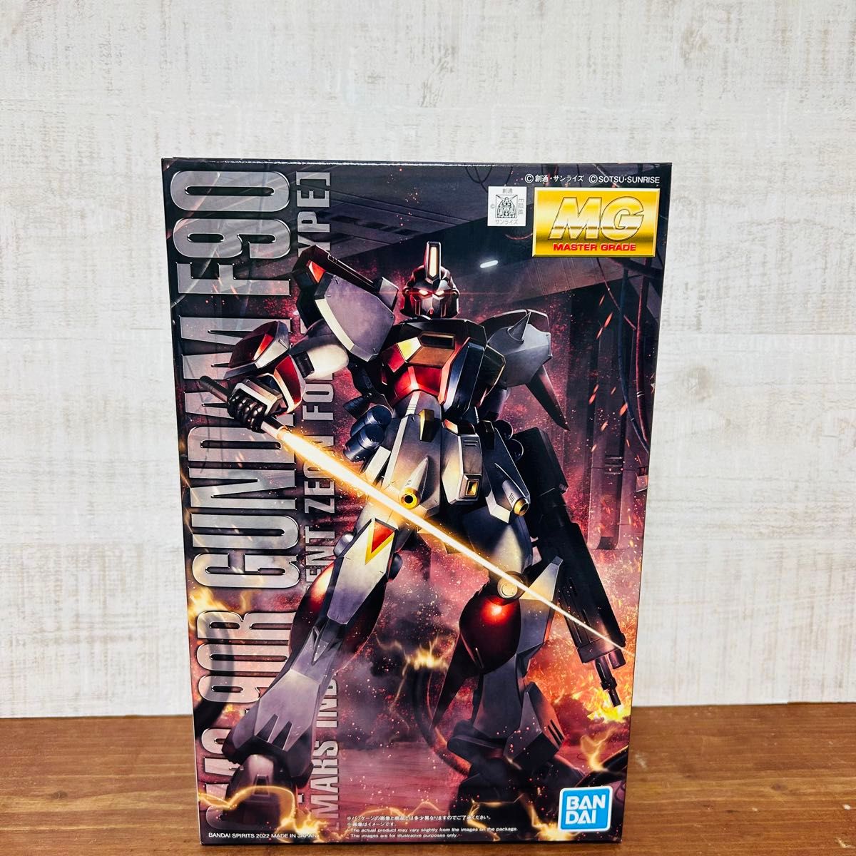 年末年始セール 現品限り 新品 MG 1/100 ガンダム F90火星 年末年始セール 現品限り 新品 MG 1/100 ガンダム F90火星