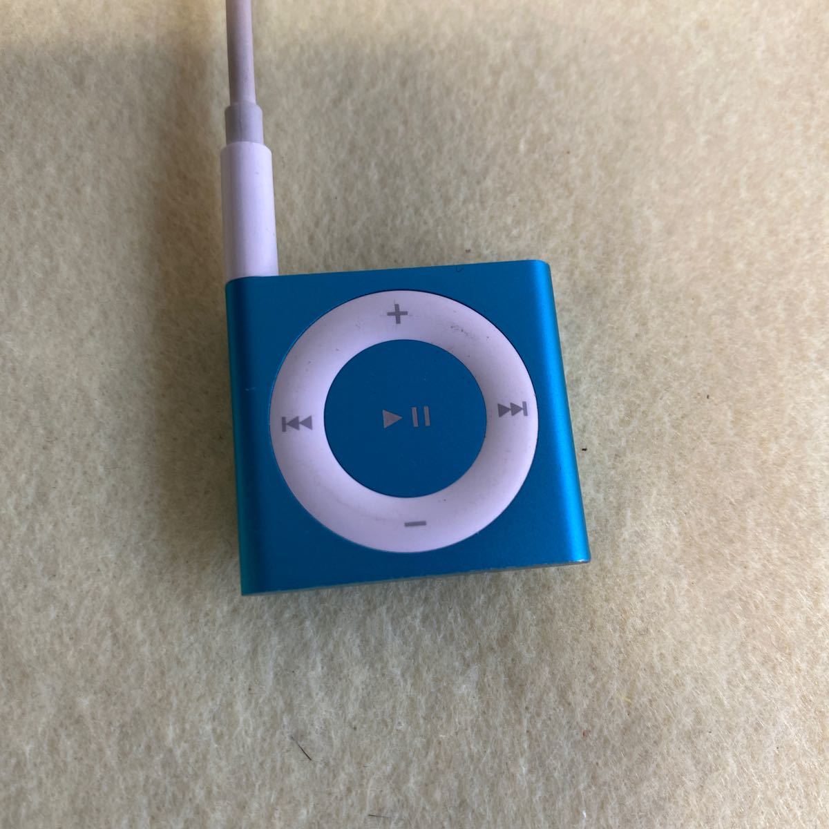 アップル Apple iPod shuffle 2GB ブルー MD775J/A_画像2