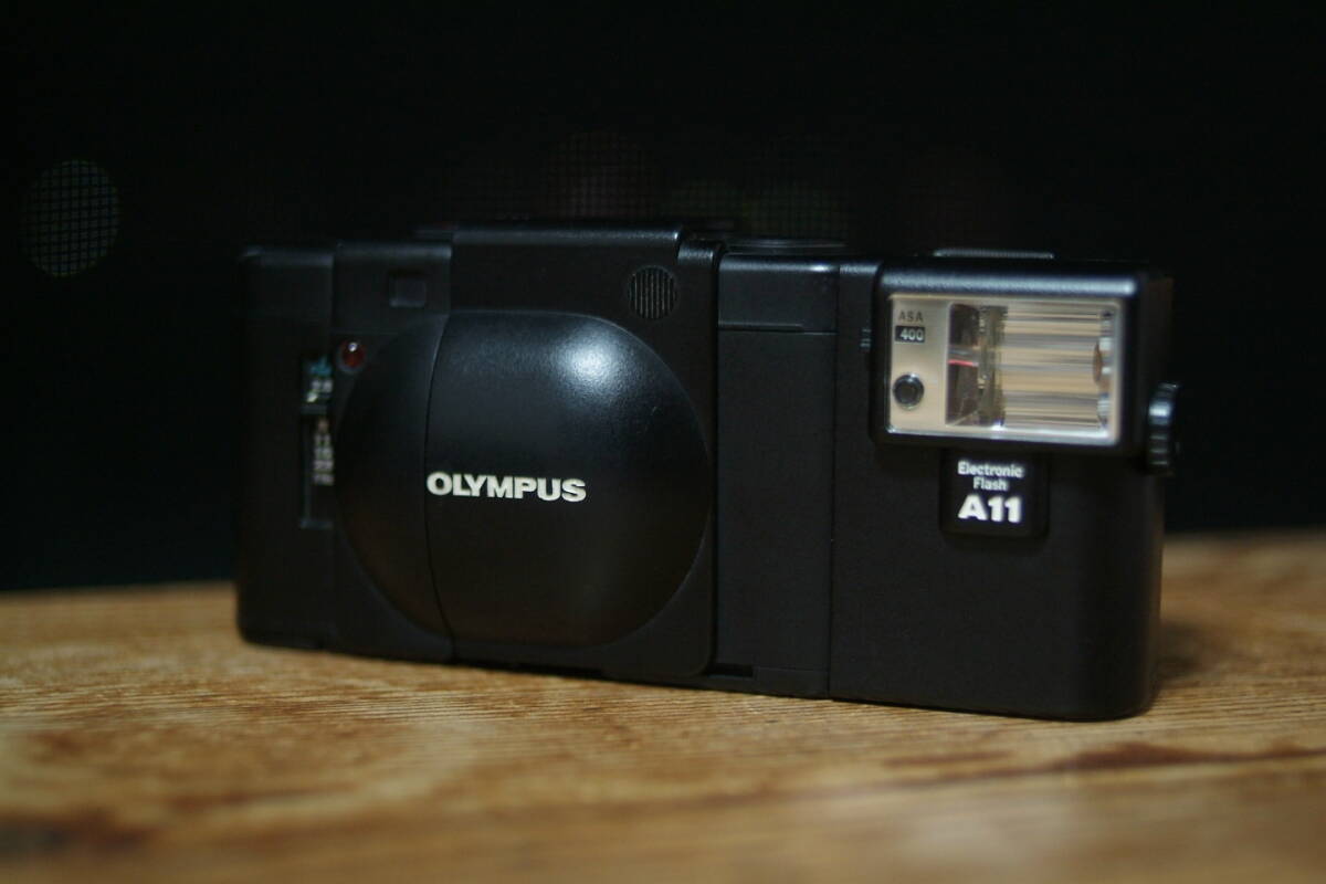 【225-3】OLYMPUS オリンパス XA A11 Electric Flash F-ZUIKO 35mm F2.8_画像1