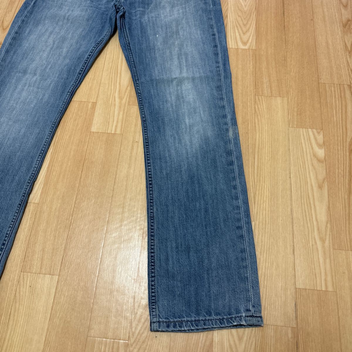 Levi's ☆即決☆ 股上浅 ストレート 514 W33 (85cm) L32 (79cm) リーバイス 管理番号Eー60243501517_画像4