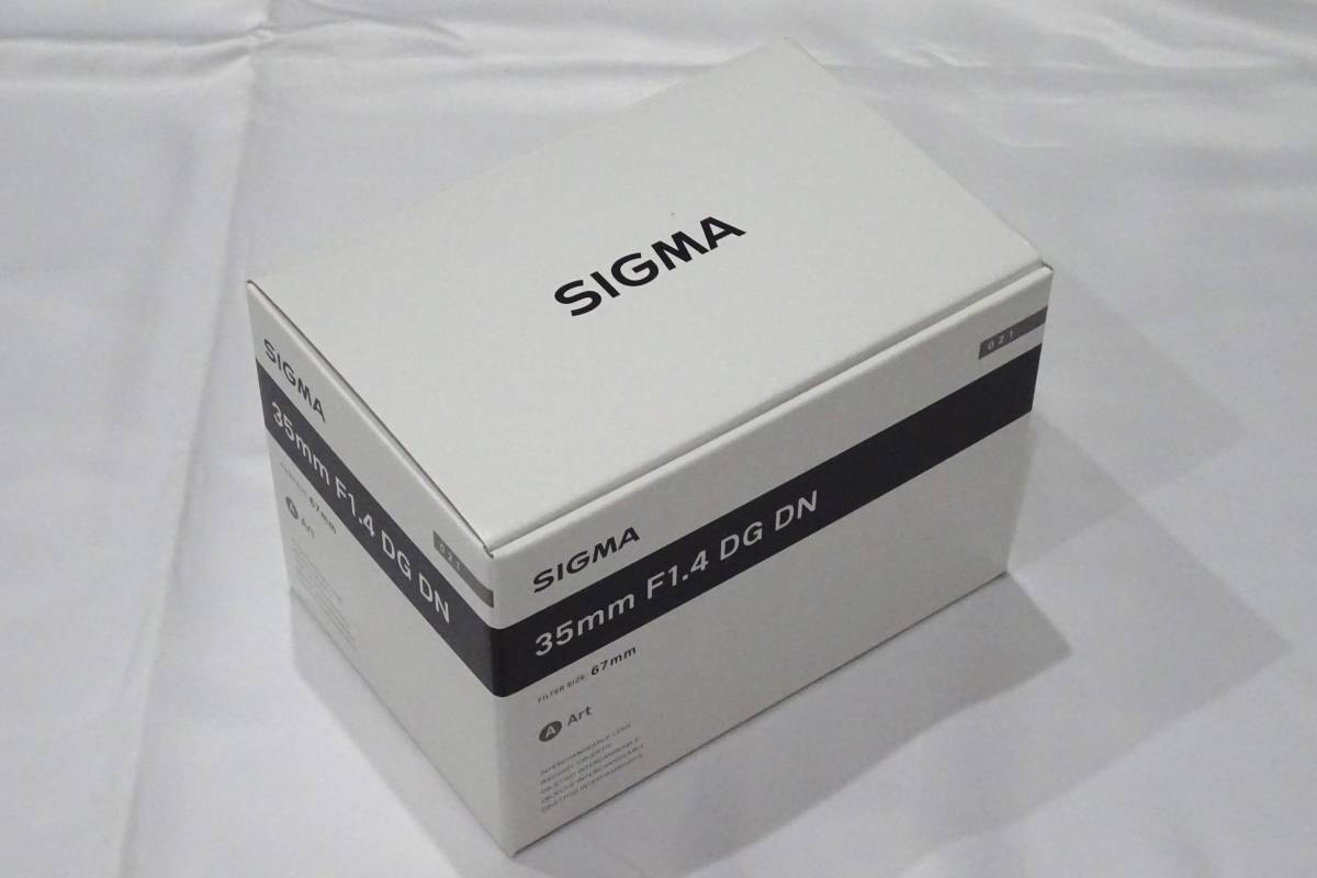 ほぼ新品 SIGMA シグマ Sony Eマウント レンズ 35mm F1.4 DG DN 単焦点 広角 フルサイズ Art ミラーレス 専用_画像1