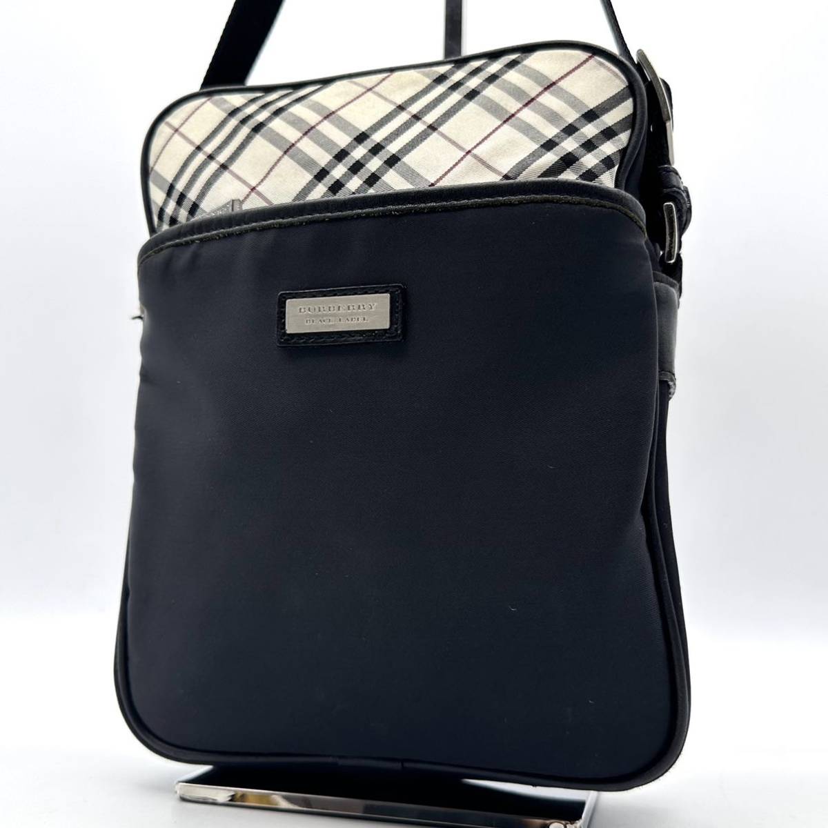 1566【美品】BURBERRY BLACK LABEL バーバリーブラックレーベル ショルダーバッグ 斜め掛け ノバチェック ナイロン レザー 本革 メンズ_画像1