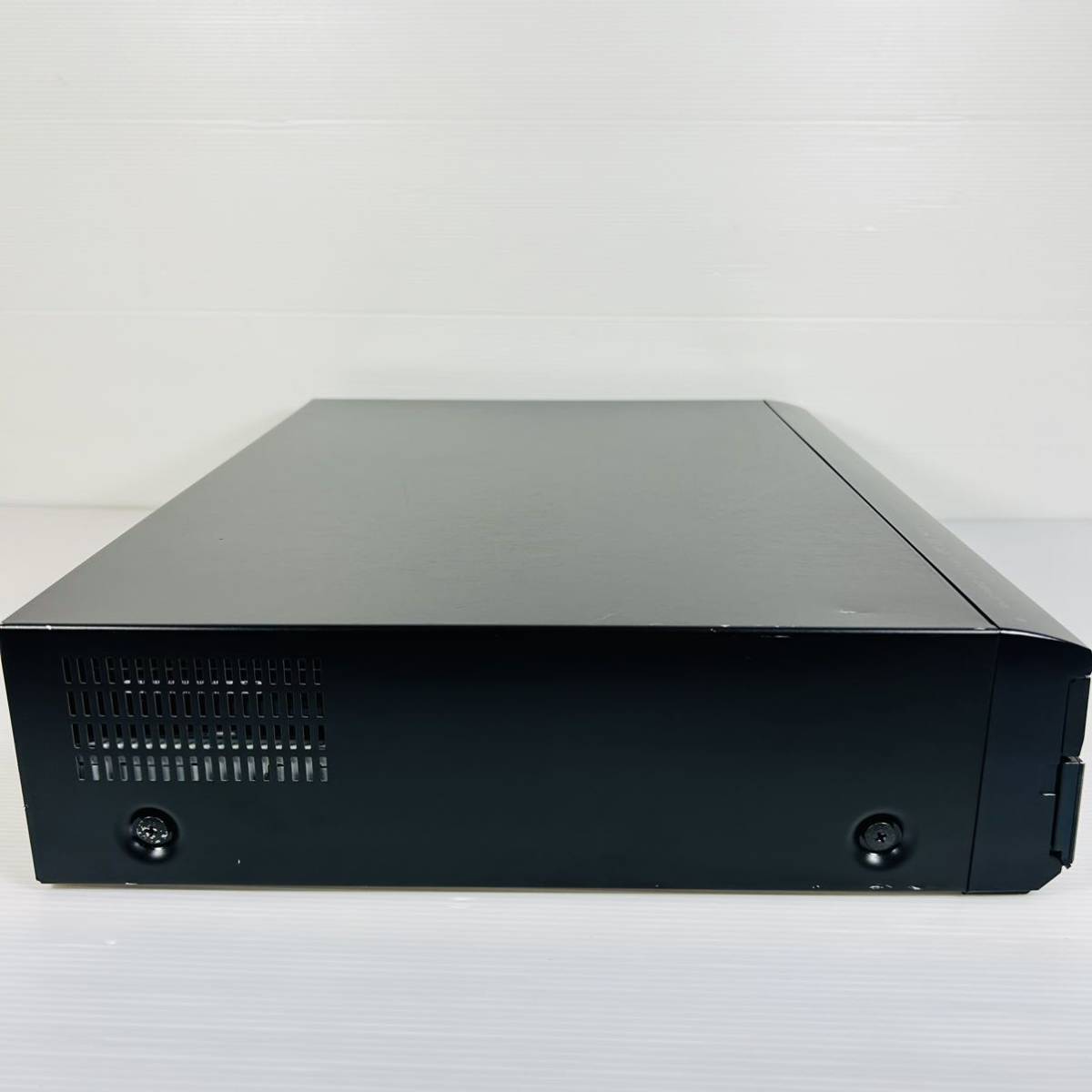 Panasonic DIGA DMR-BR670V Blu-ray複合VHS一体型レコーダー Panasonic DIGA DMR-BR670V Blu-ray複合VHS一体型レコーダー