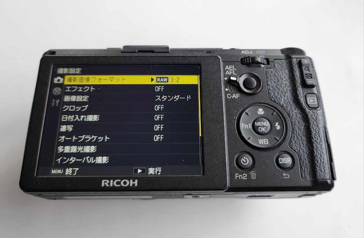 【 RICOH GRⅡ 】 リコー GR 2 f=18.3 1:2.8 コンパクトデジタルカメラ Wi-Fi RAW撮影 GR Ⅱ 予備バッテリー 元箱 　送料無料_画像3
