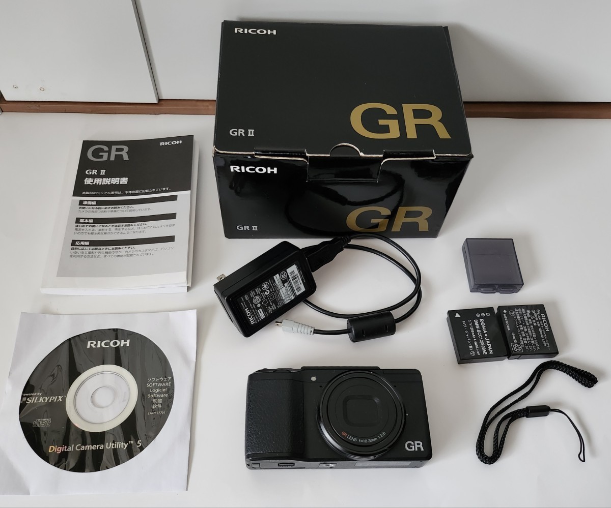 【 RICOH GRⅡ 】 リコー GR 2 f=18.3 1:2.8 コンパクトデジタルカメラ Wi-Fi RAW撮影 GR Ⅱ 予備バッテリー 元箱 　送料無料_画像1