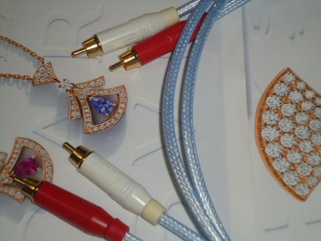 SUHNER SUCOFLEX 26GHz 50Ω 5.5mm径 1.3mペア(芯単線銀) 極上 SUHNER SUCOFLEX 26GHz 50Ω 5.5mm径 1.3mペア(芯単線銀) 極上