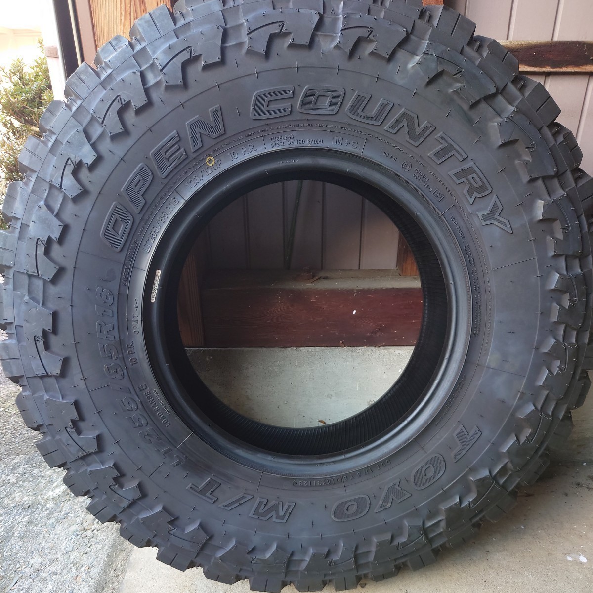 トーヨー オープンカントリー M/T 255/85R16 TOYO OPEN COUNTRY M/T 255/85R16　_画像6