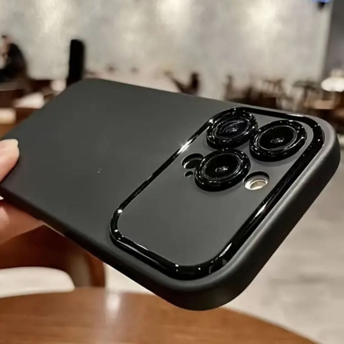 iPhone15 pro超薄型マットソフト電話ケース カメラ保護耐衝撃シリコンカバー