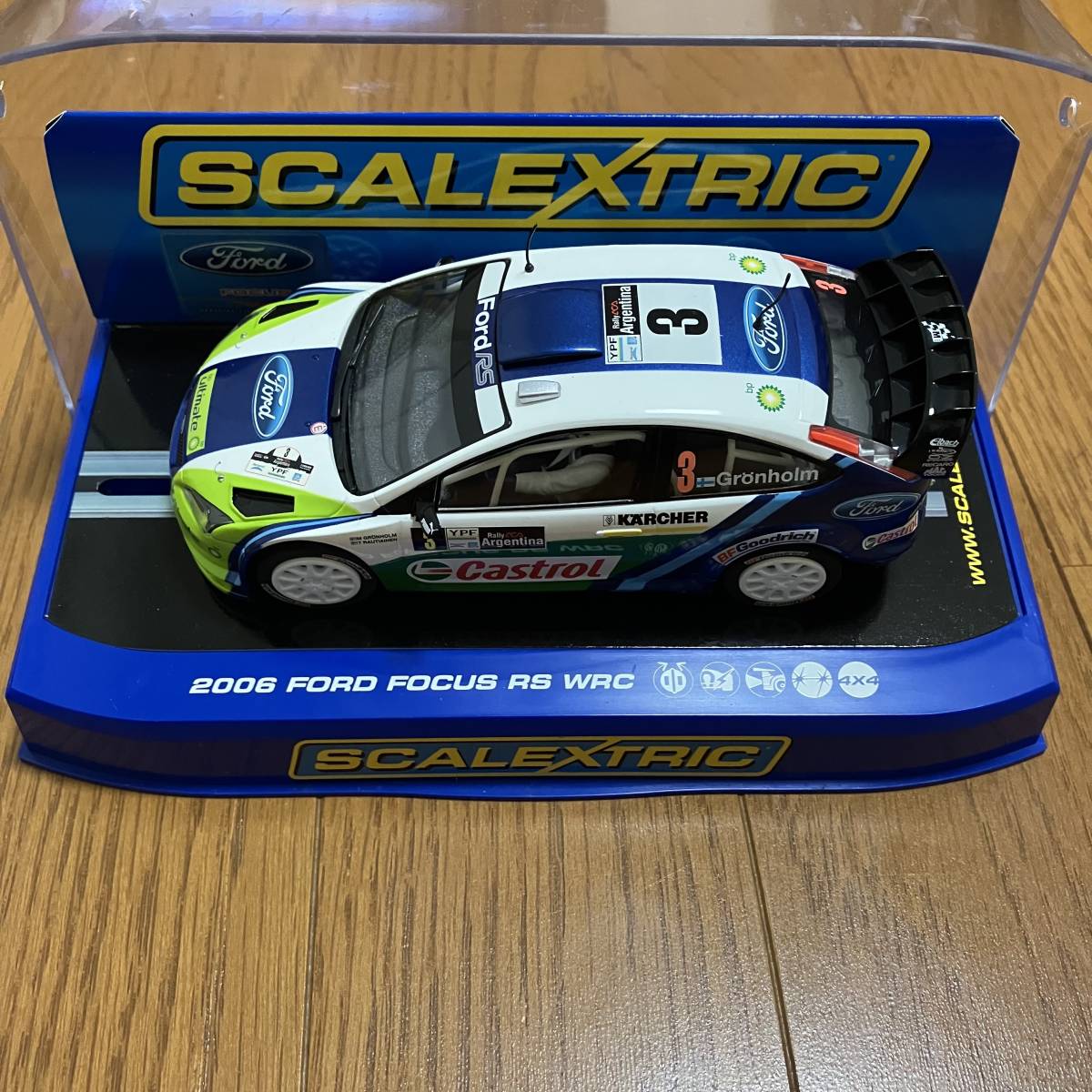 中古　保管品　SCALEXTRIC スロットカー　2006 FORD FOCUS RS WRC _画像1