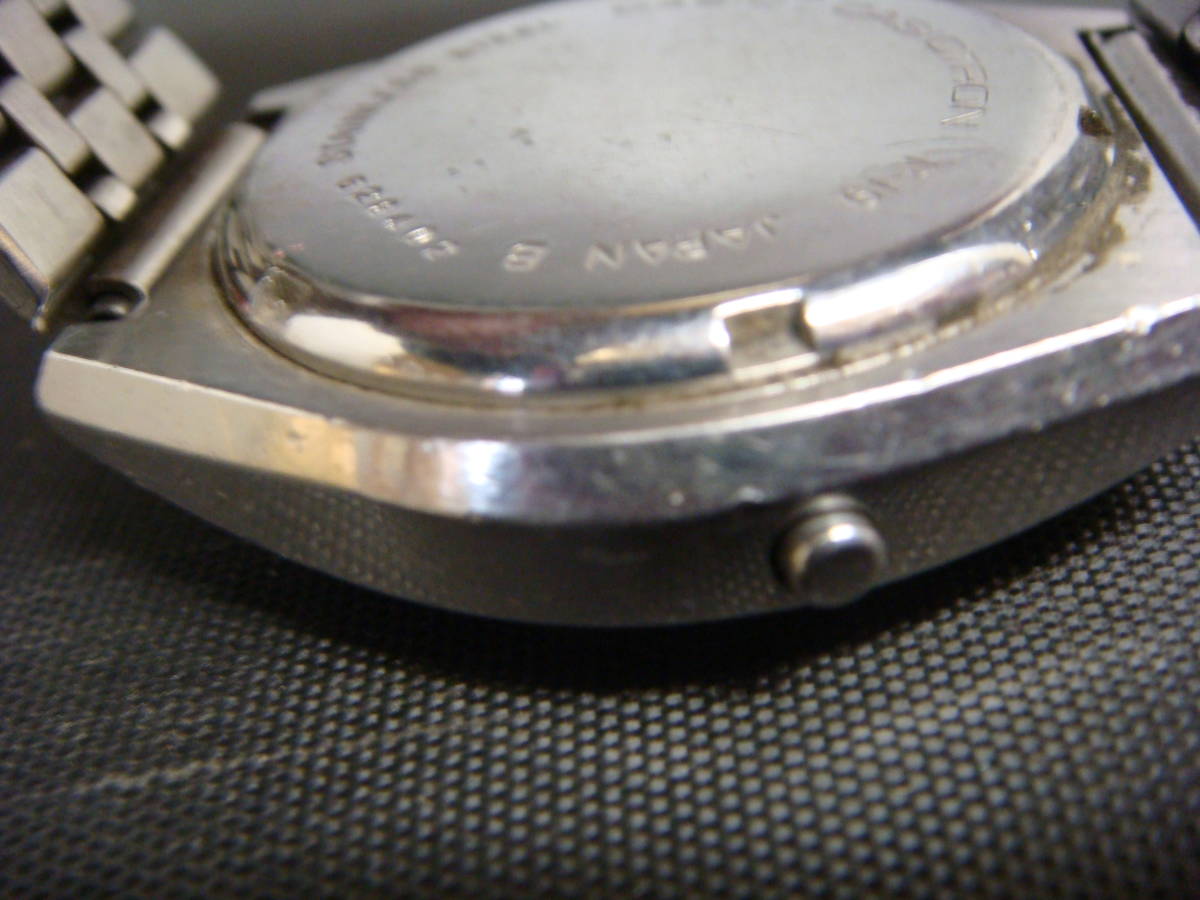 ◆◇A137【閉店買い取りもの】アンティーク　カシオデジタル腕時計2個（未チェック）ジャンク　修理や部品取りに◇◆_画像10