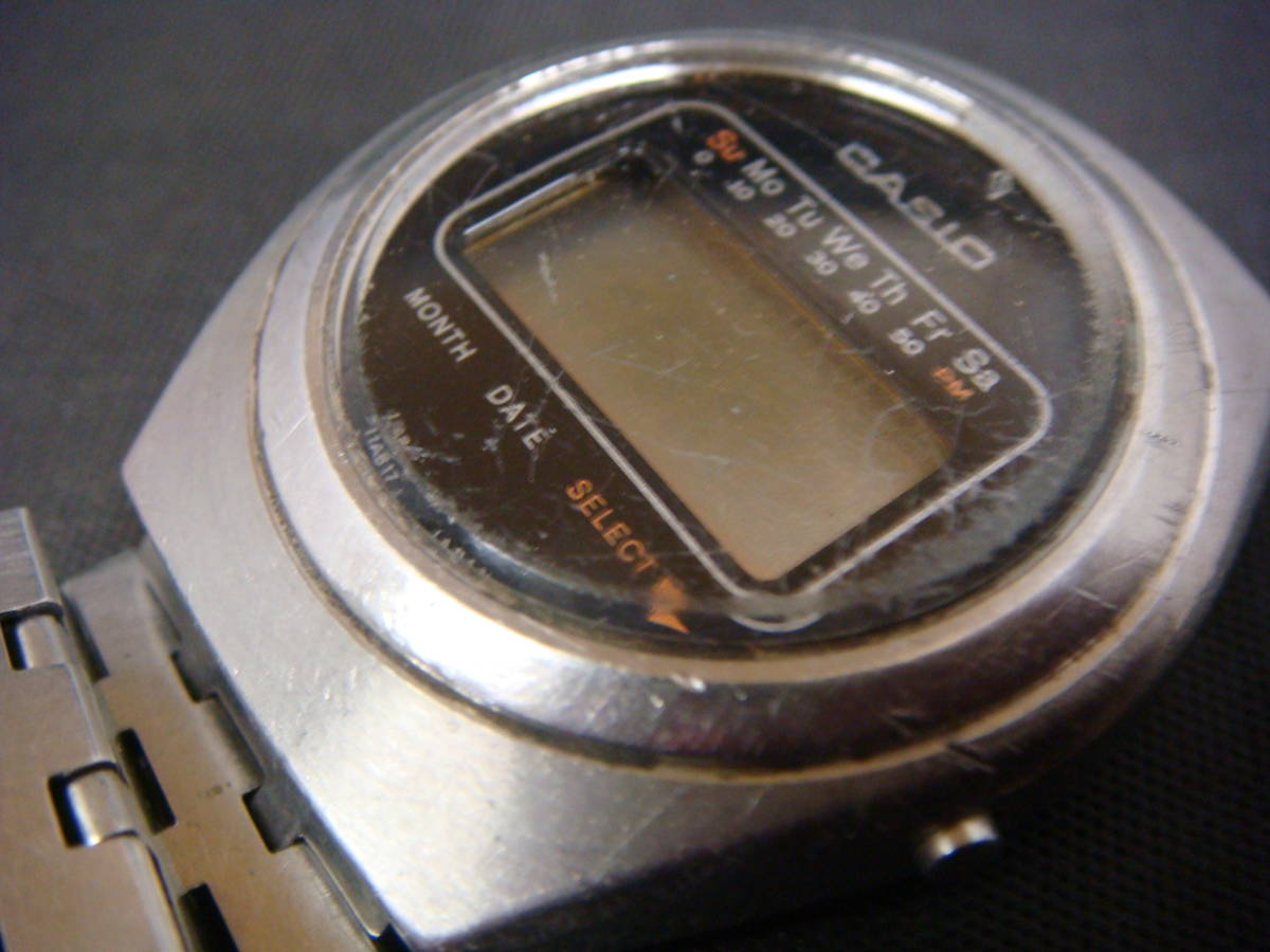 ◆◇A137【閉店買い取りもの】アンティーク　カシオデジタル腕時計2個（未チェック）ジャンク　修理や部品取りに◇◆_画像7