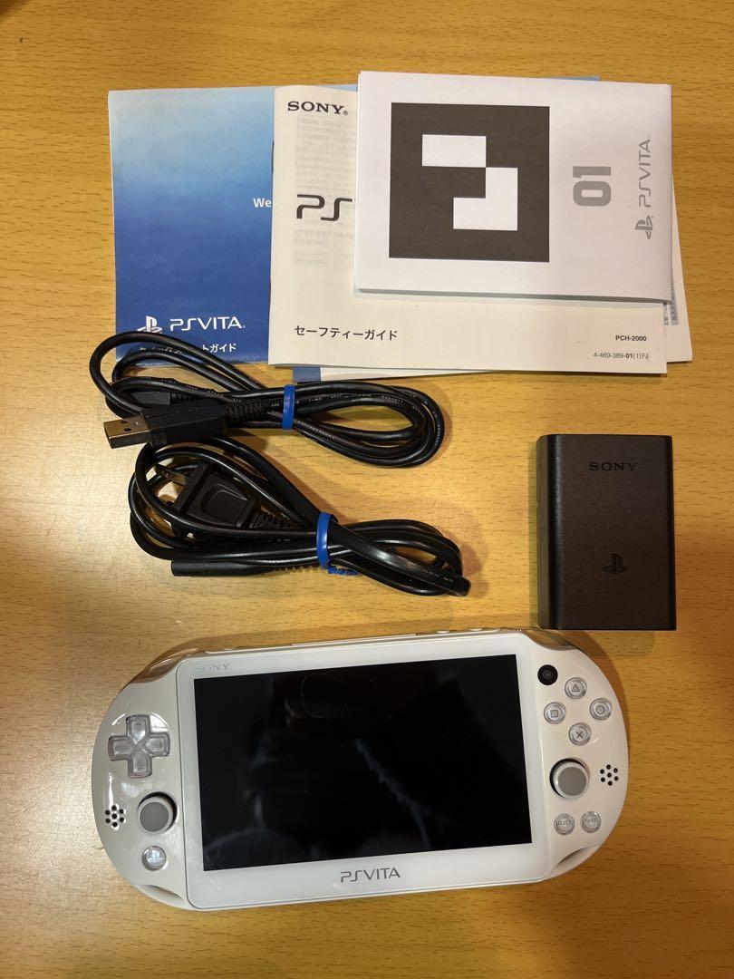 動作品　PS Vita ガンダムブレイカー スターターパック PCHL-60001 ソニー SONY PCH-2000ZAZ7 プラモデル　本体　同梱版 _画像3