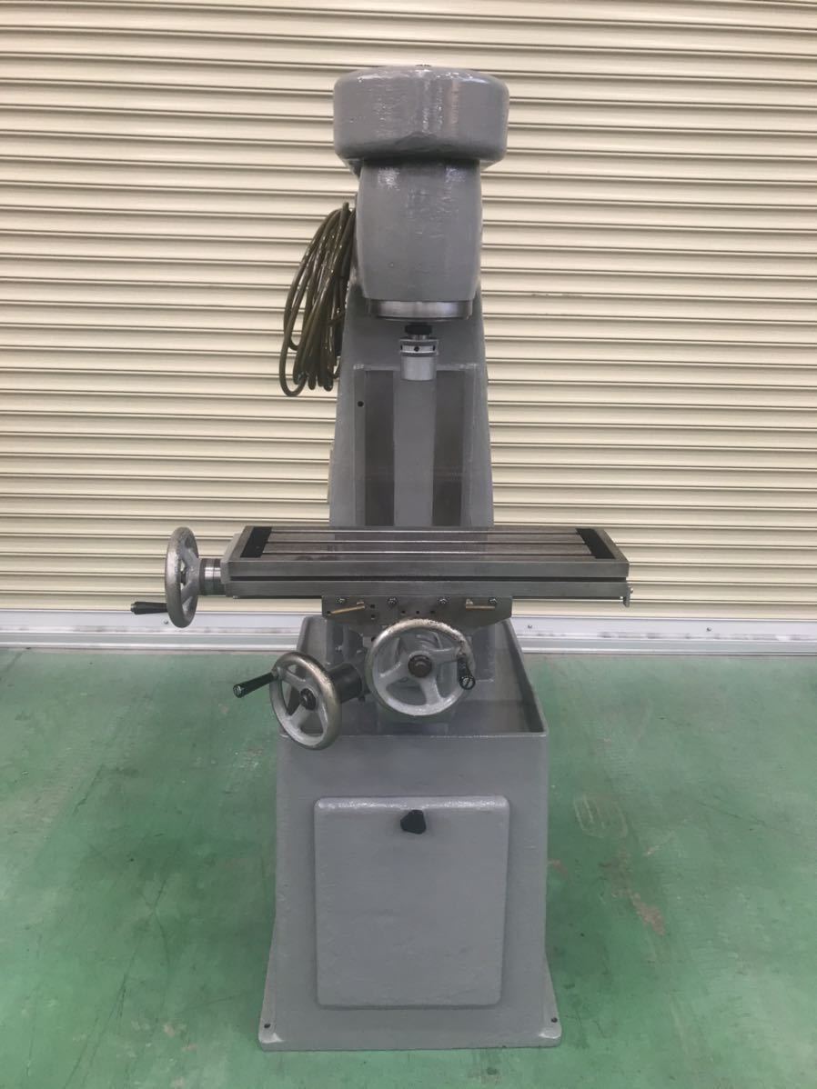小久保鉄工所 小型汎用立フライス盤 KC-2 治具等付属品/200V 小久保鉄工所 小型汎用立フライス盤 KC-2 治具等付属品/200V
